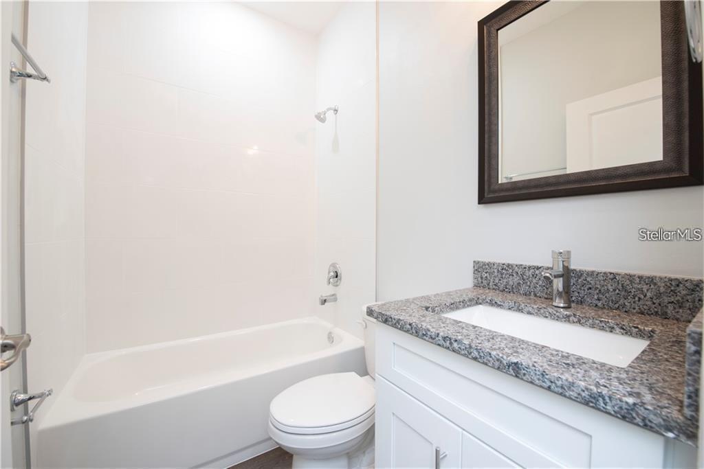 574 GERALDINE DR — photo 10