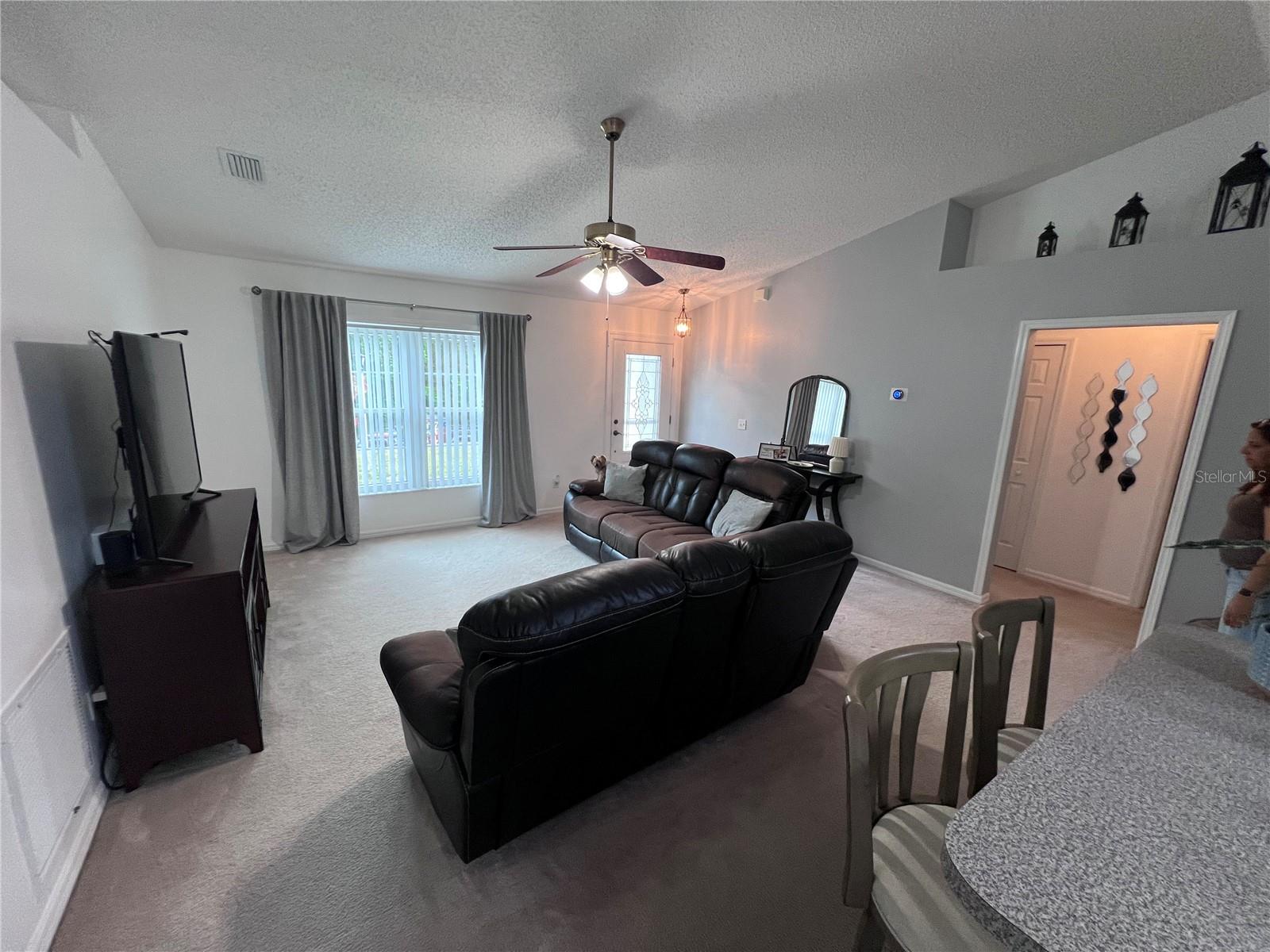 632 N GOODRICH DR — photo 3