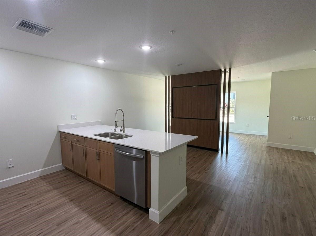2232 FLORIDA DR #201 — photo 4