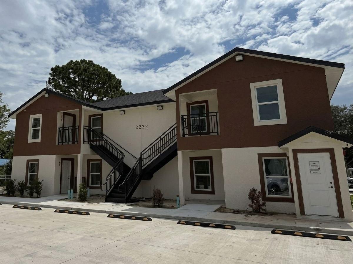 2232 FLORIDA DR #201