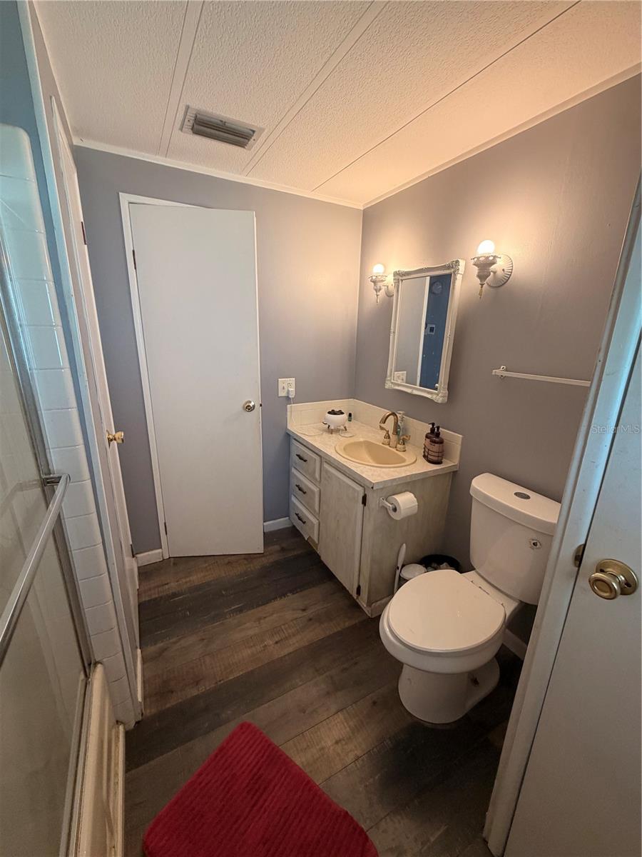 143 FLORENCE BLVD — photo 9