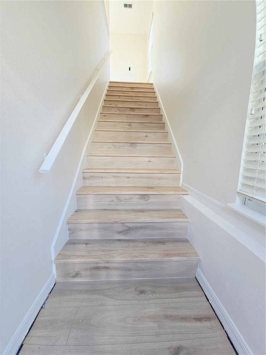 1106 RUSH CT #B — photo 3