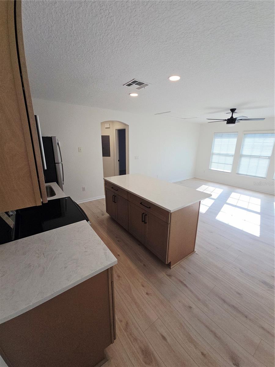 1106 RUSH CT #B — photo 10