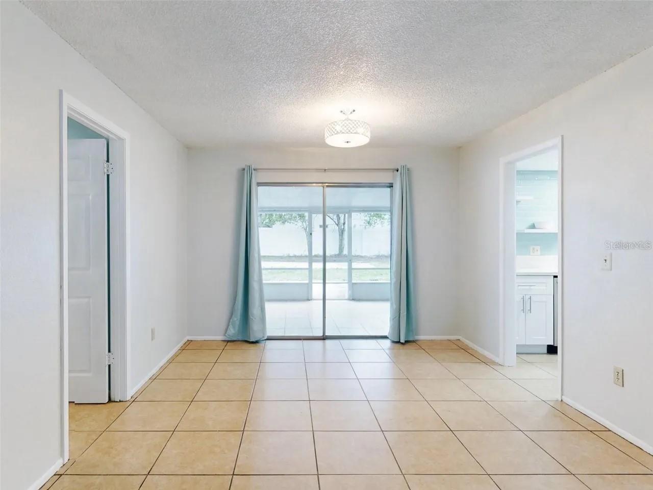 1836 PLUMTREE DR — photo 6