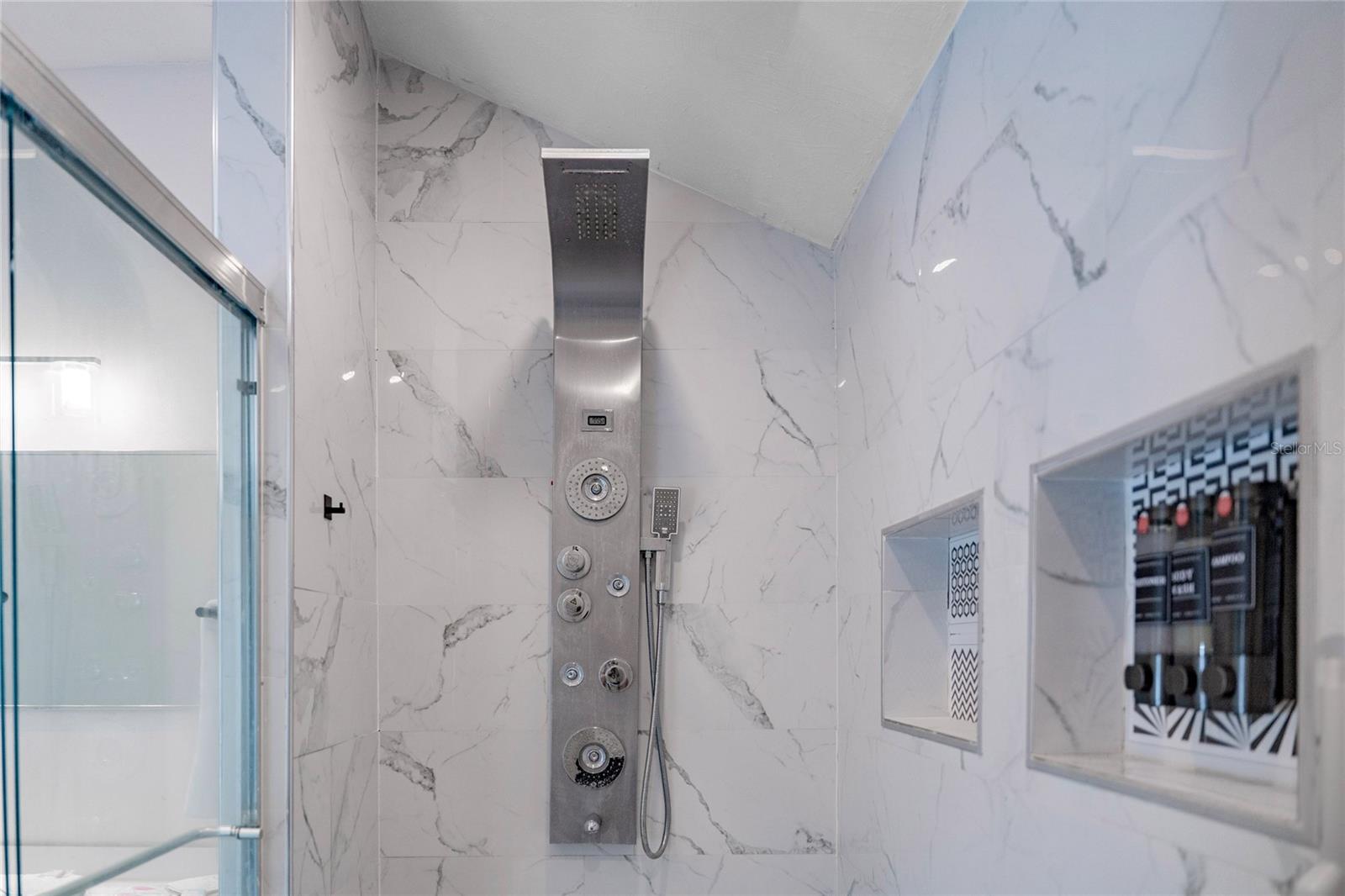 711 BRIARCLIFFE ST #C — photo 3