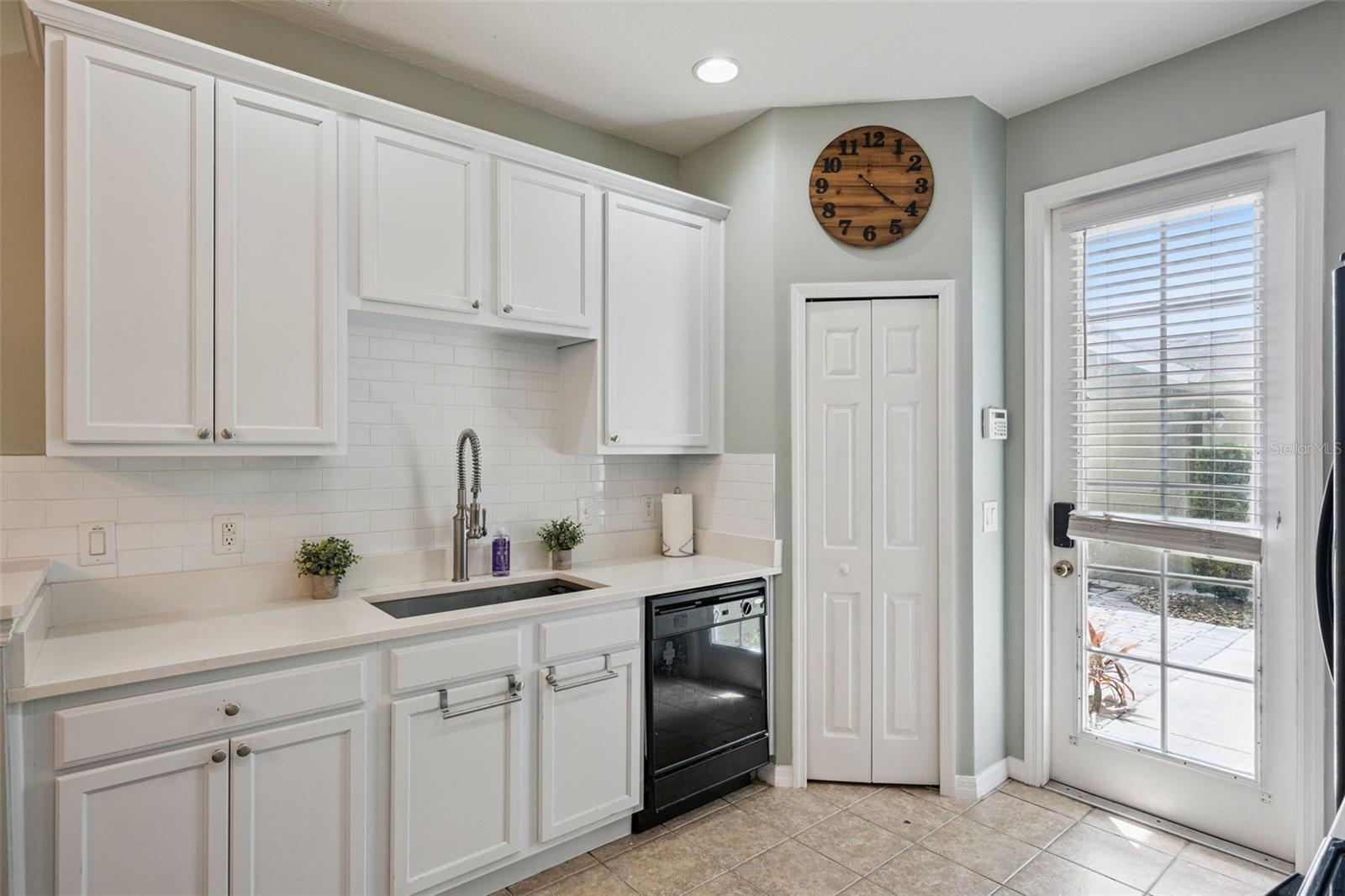 7900 NORTHLAKE PKWY — photo 11
