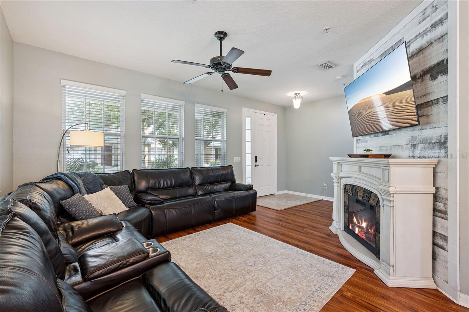 7900 NORTHLAKE PKWY — photo 3