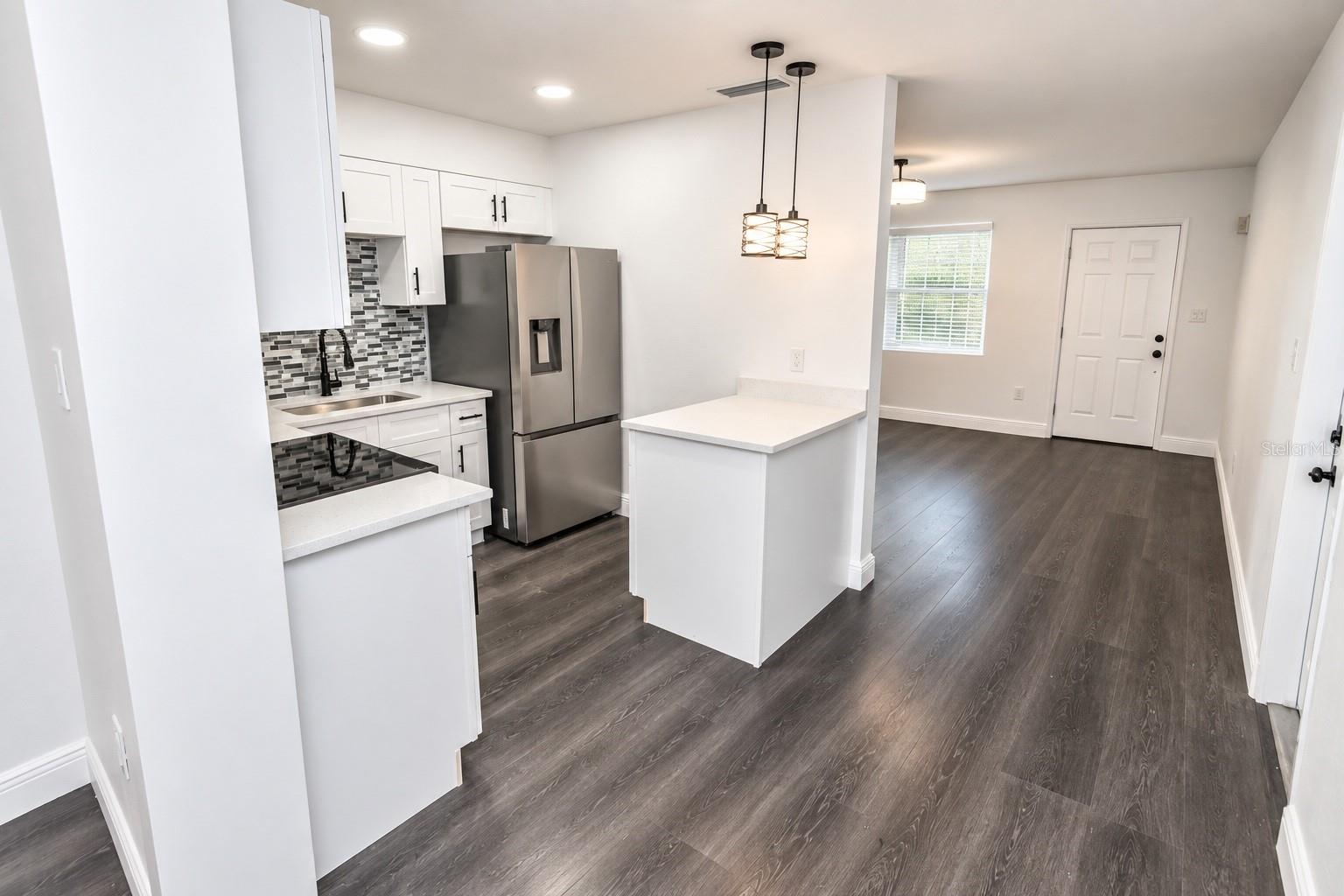 3942 WELLS ST N — photo 8