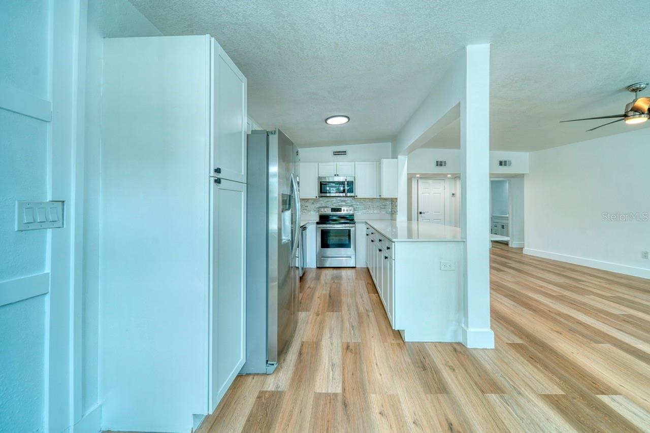 3338 ONTARIO AVE — photo 6