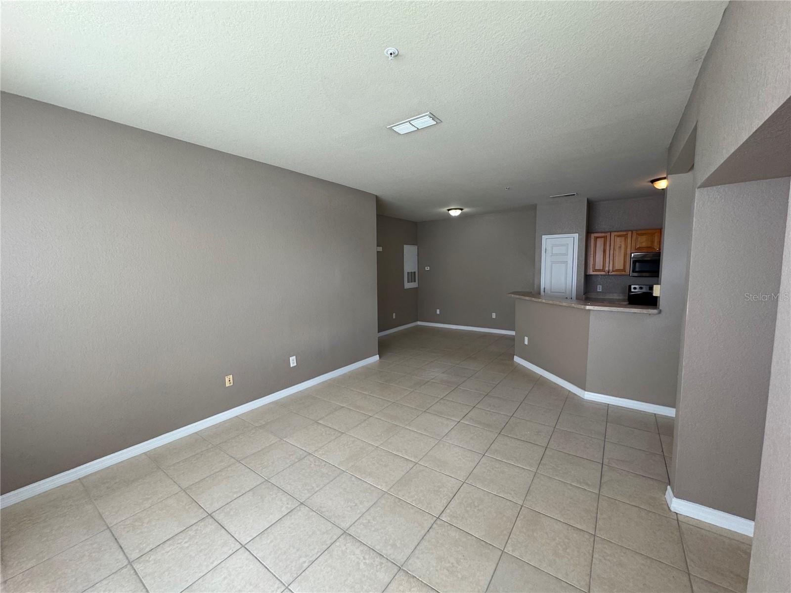 9061 LEE VISTA BLVD #1306 — photo 5
