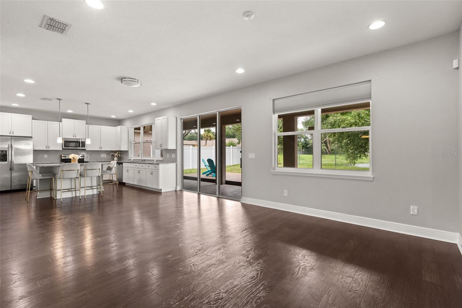 2813 ROSEGLEN WAY — photo 11