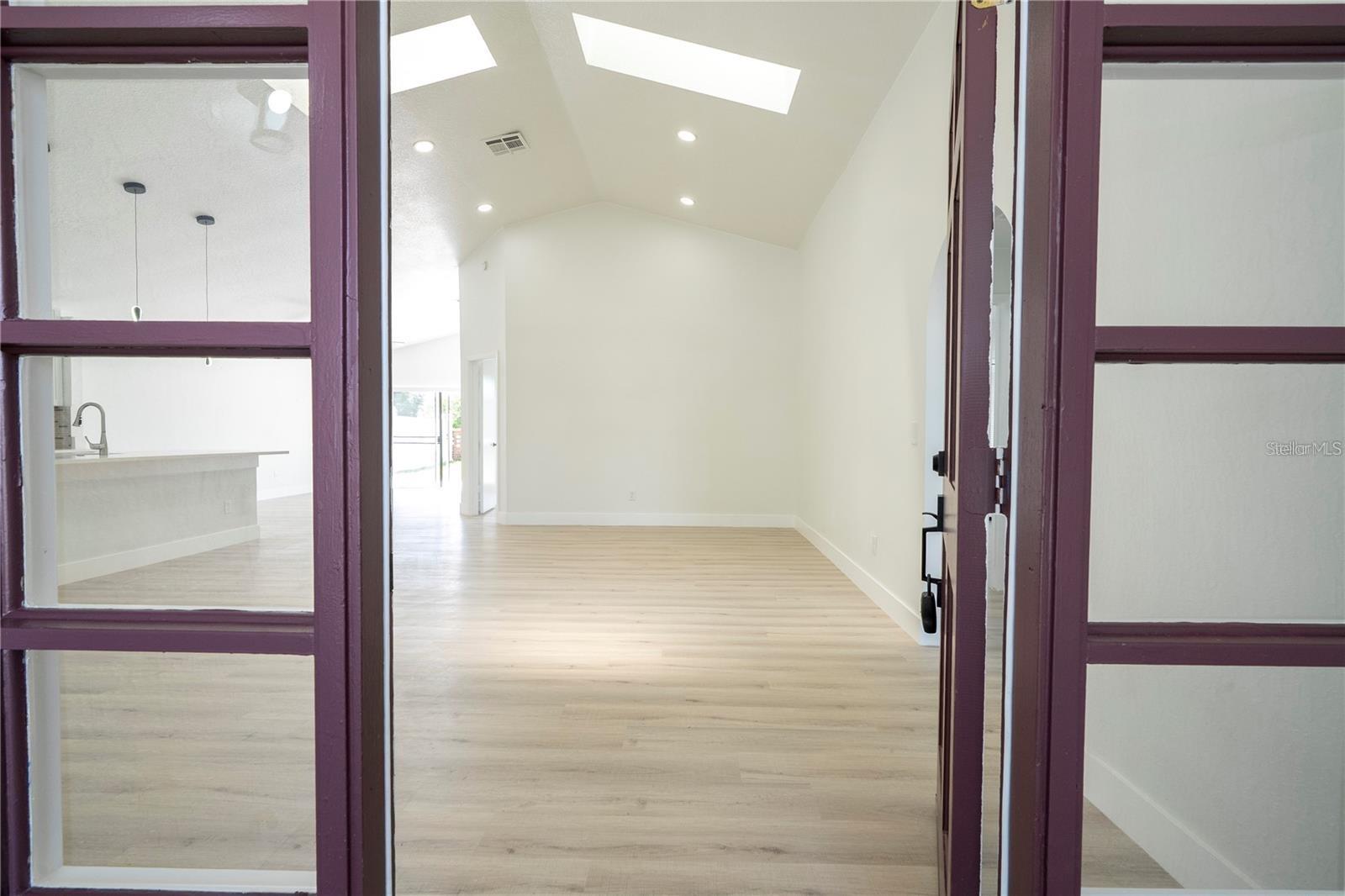 2218 NEWT ST — photo 2