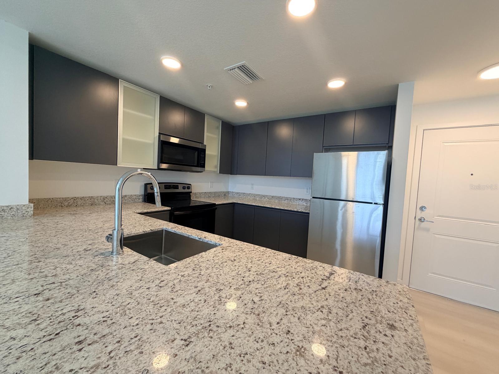 5563 MILLENIA PARK BLVD #313 — photo 8