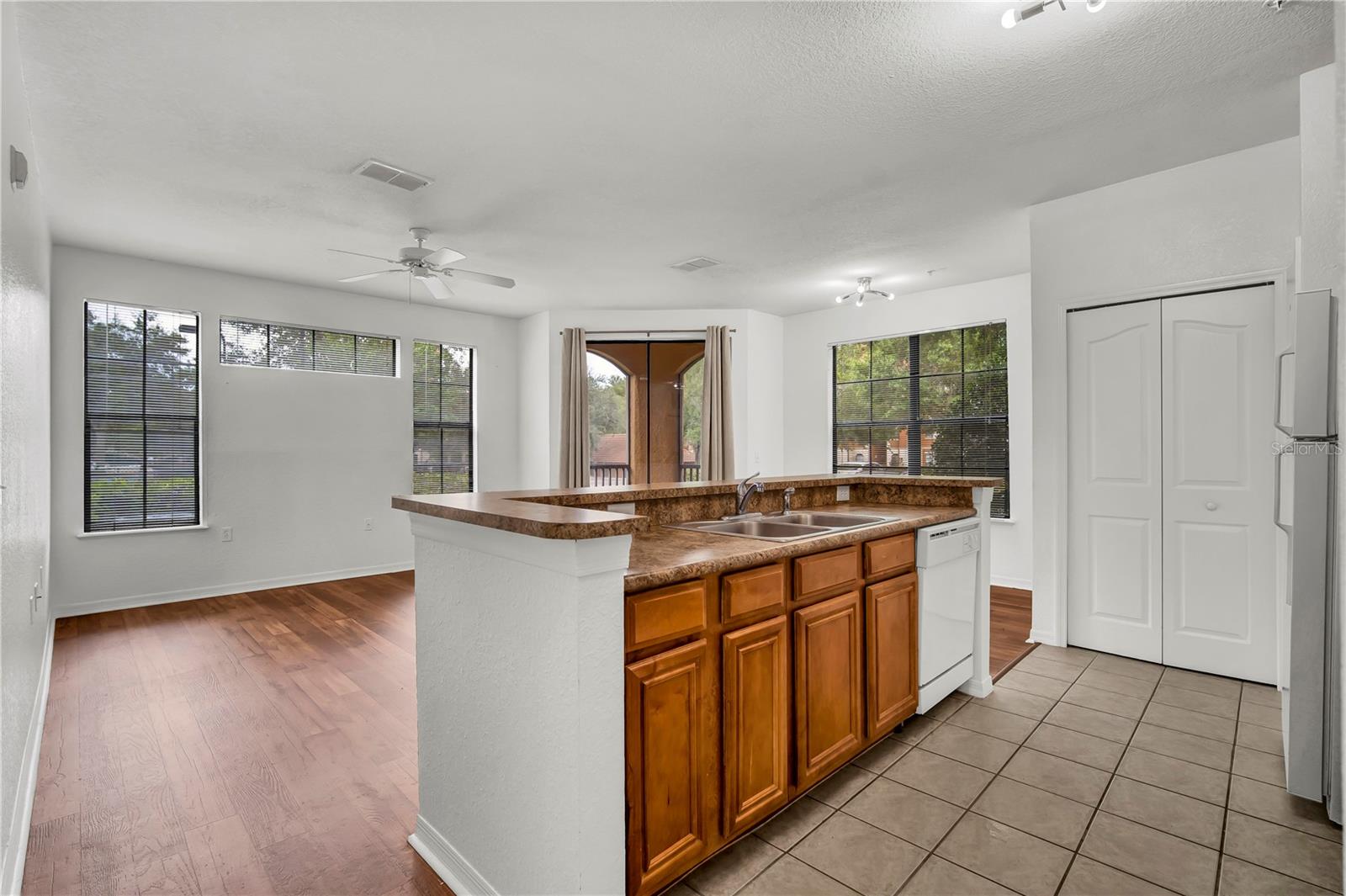 6171 METROWEST BLVD #107 — photo 7