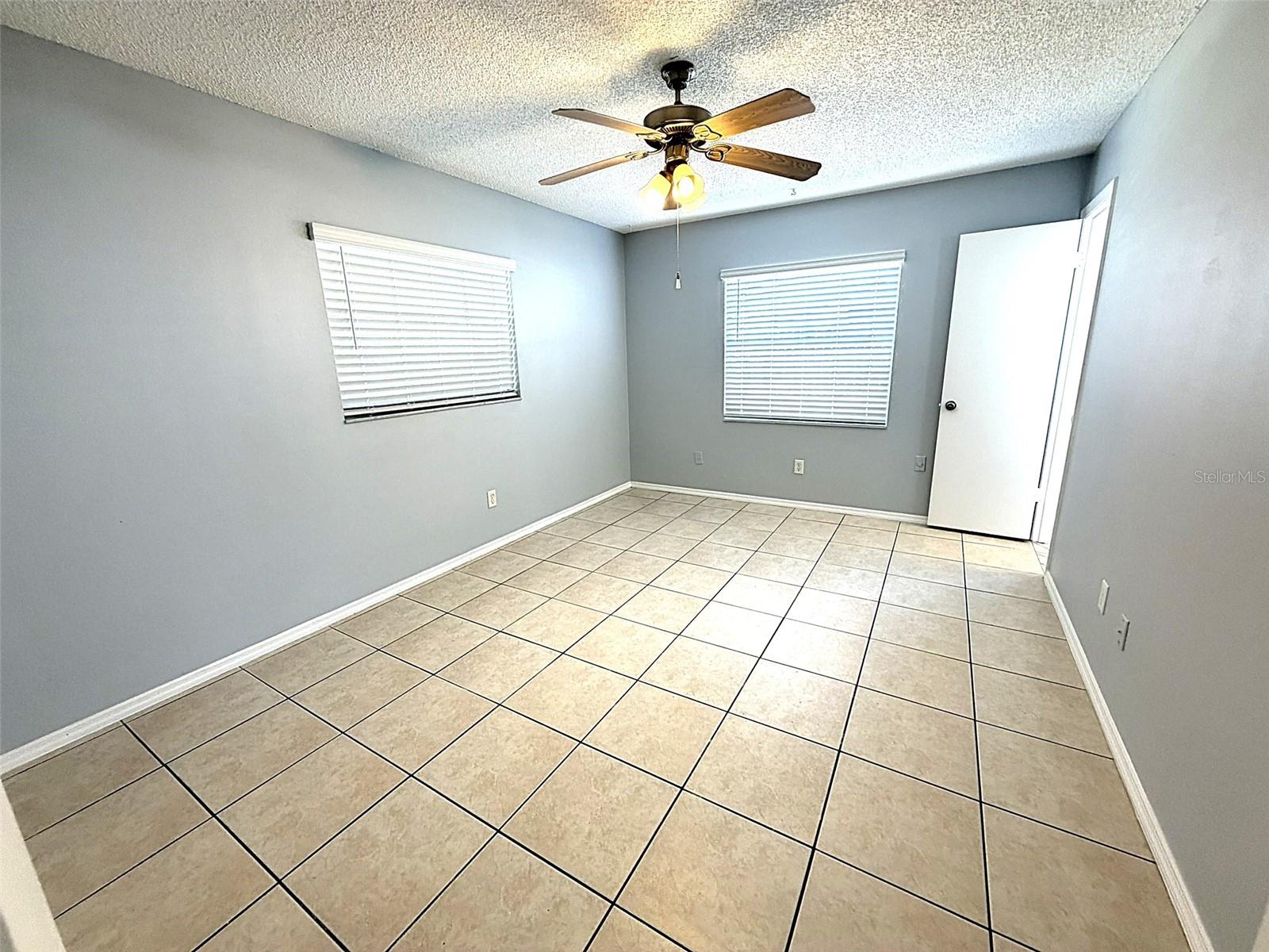 546 PIGEON CIR — photo 7