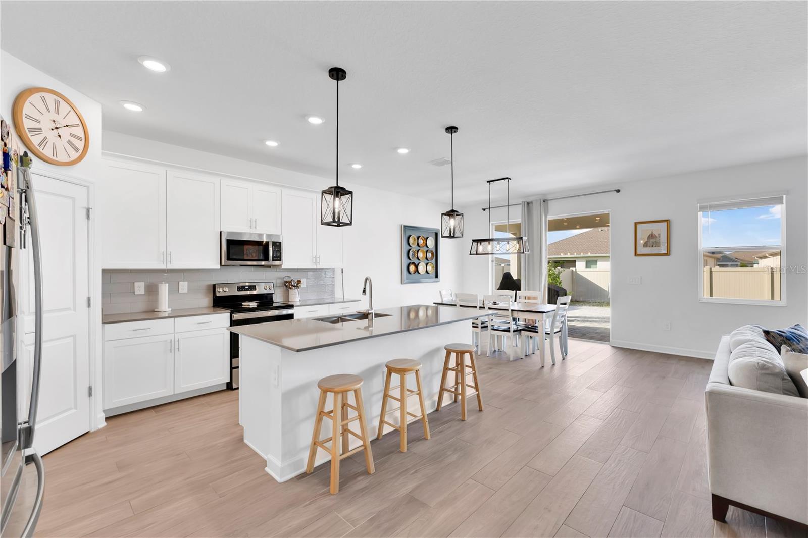 2478 RELAXING LN — photo 11