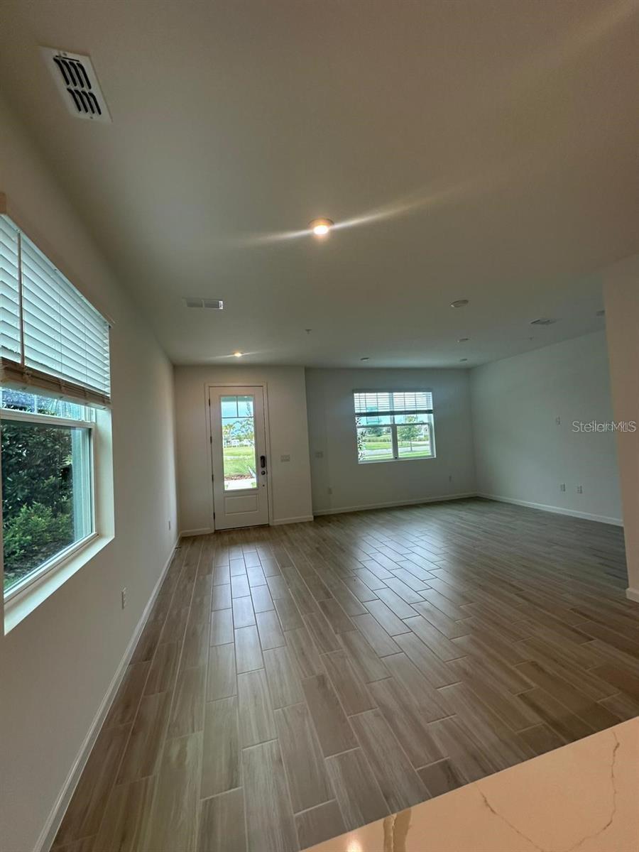12431 SHIPWATCH ST — photo 2