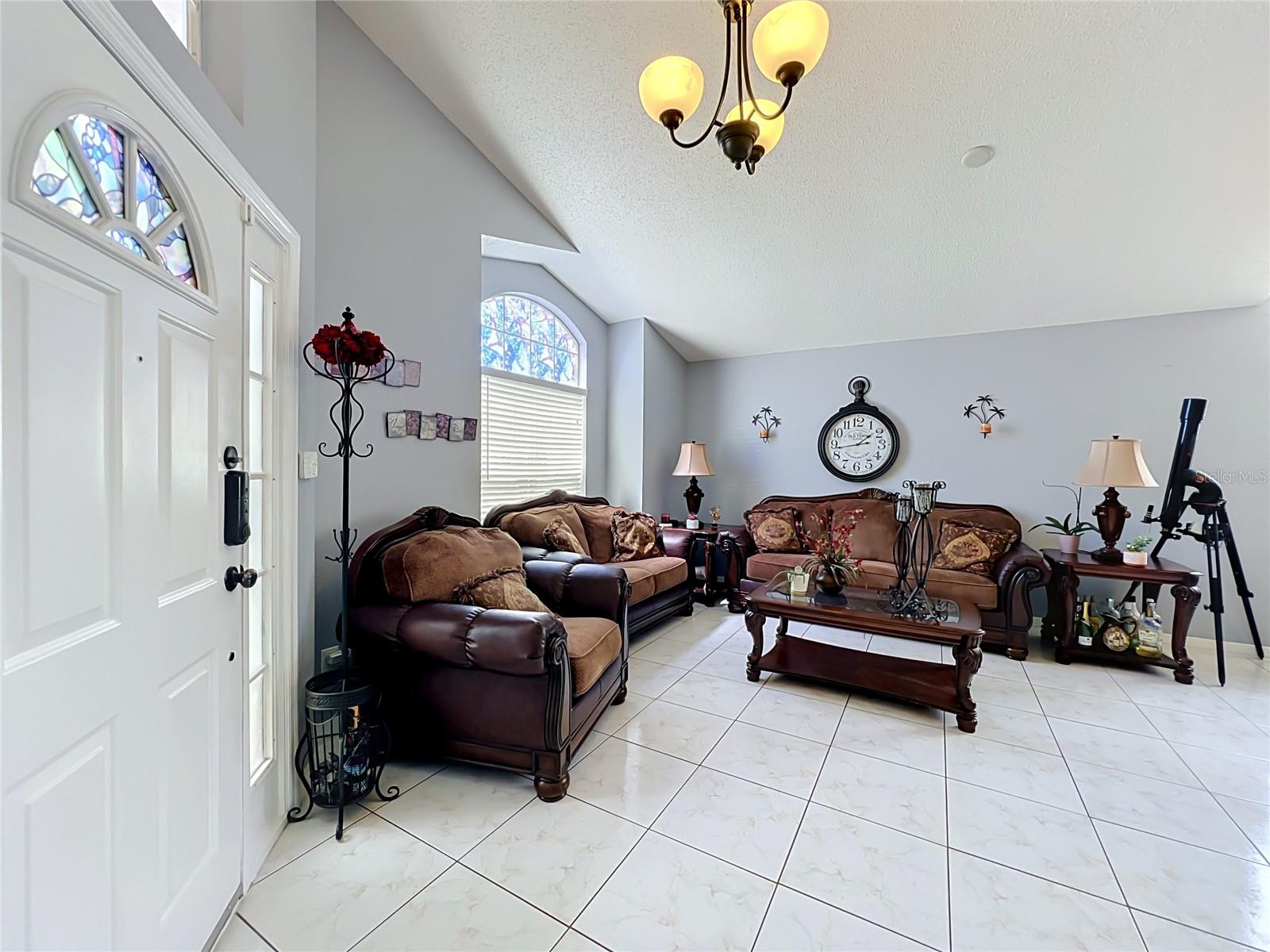 2701 BURWOOD AVE — photo 8