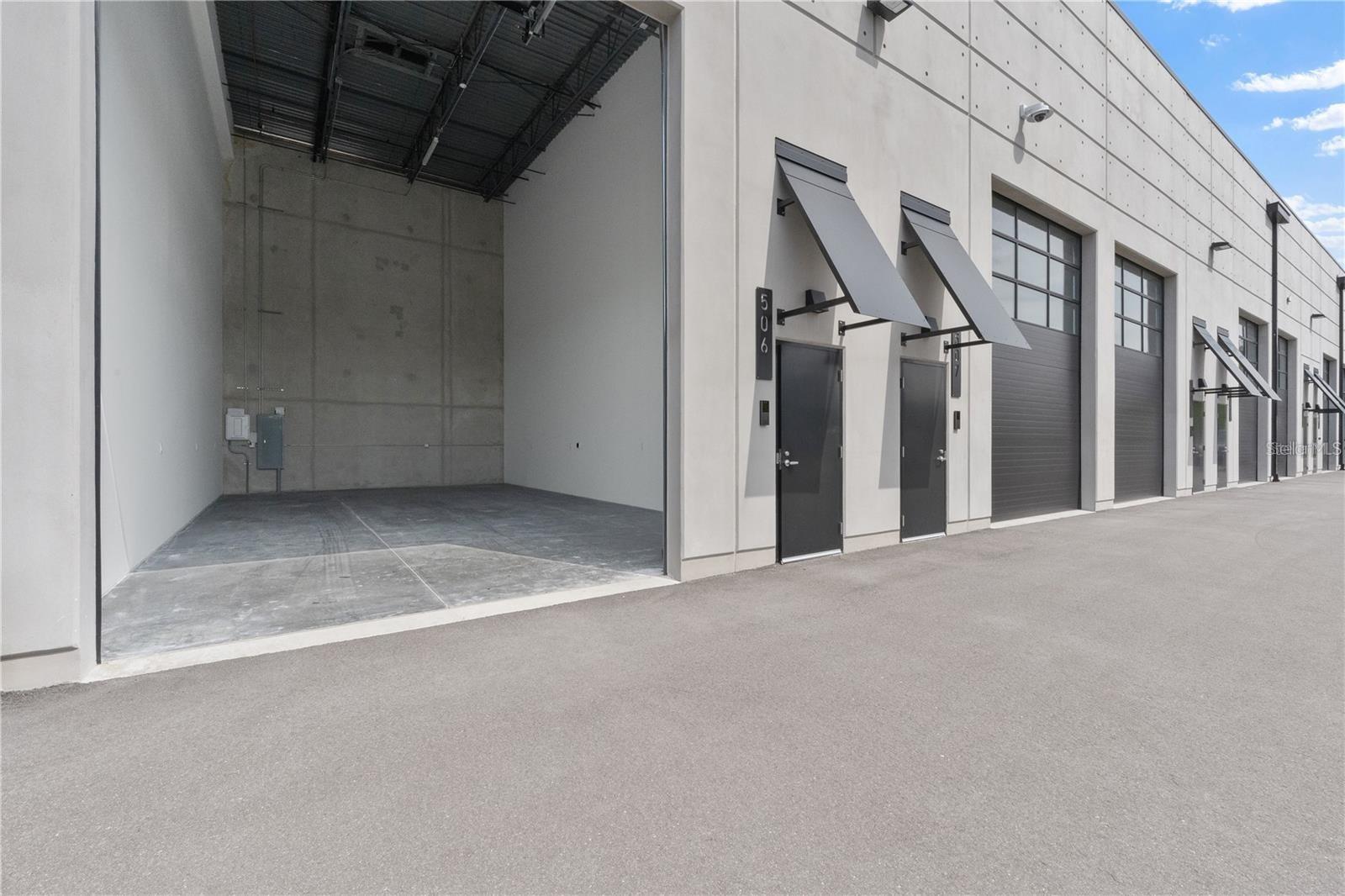 6500 MOTOR ENCLAVE WAY #506 — photo 2