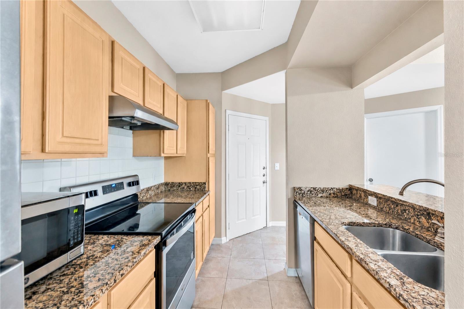 404 SUMMIT RIDGE PL #212 — photo 8