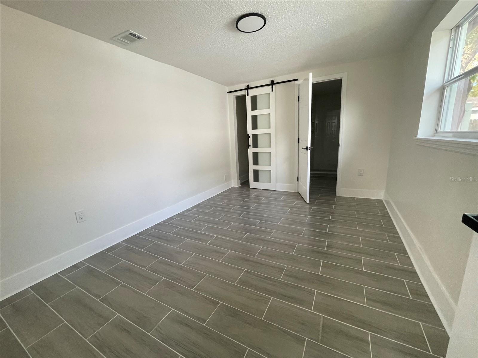 4045 SHELLMAN ST — photo 6