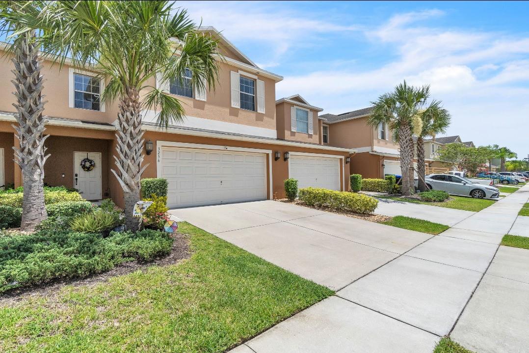 3256 RODRICK CIR — photo 2
