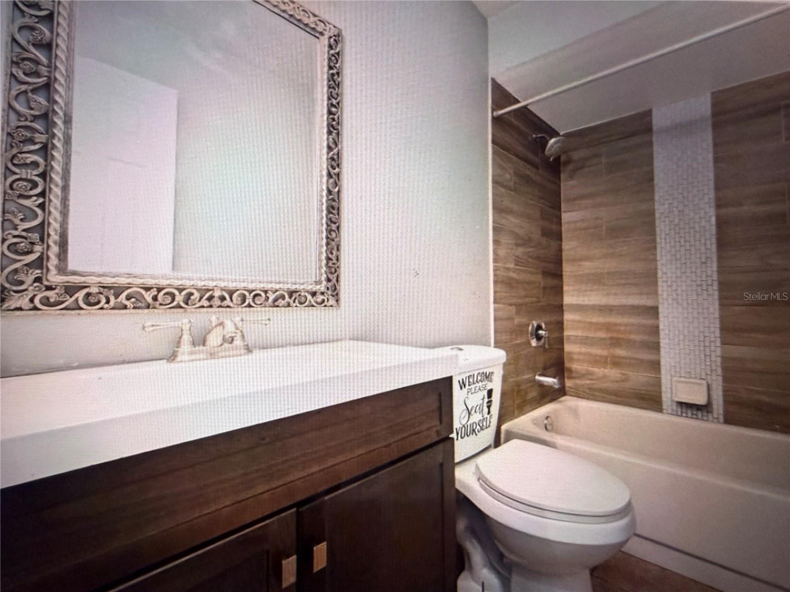 3189 SAINT JAMES AVE — photo 10