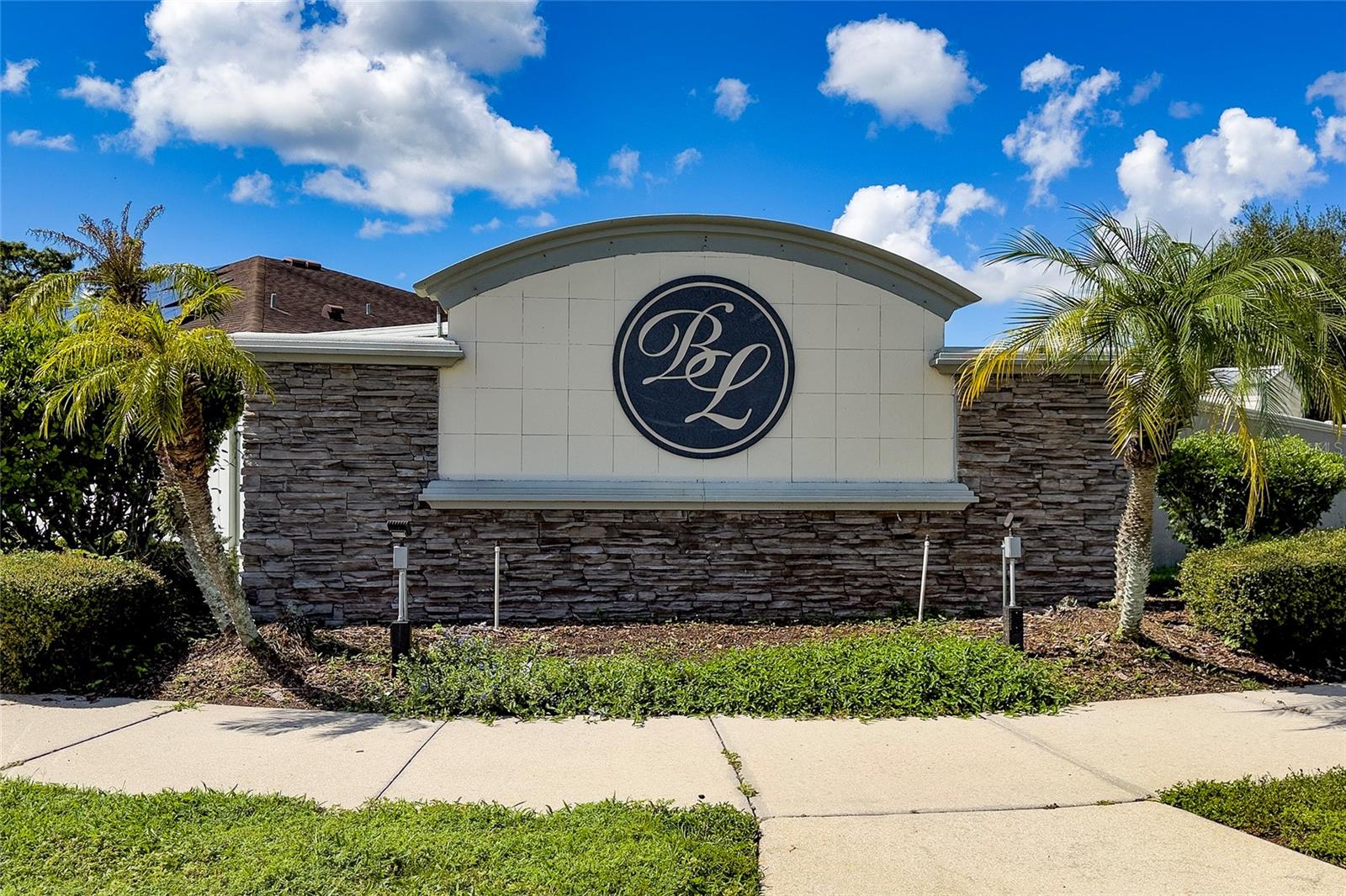 2333 WALNUT CANYON DR — photo 4