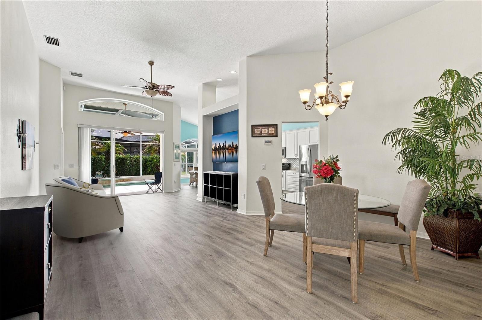 122 OAK HAMMOCK DR — photo 12