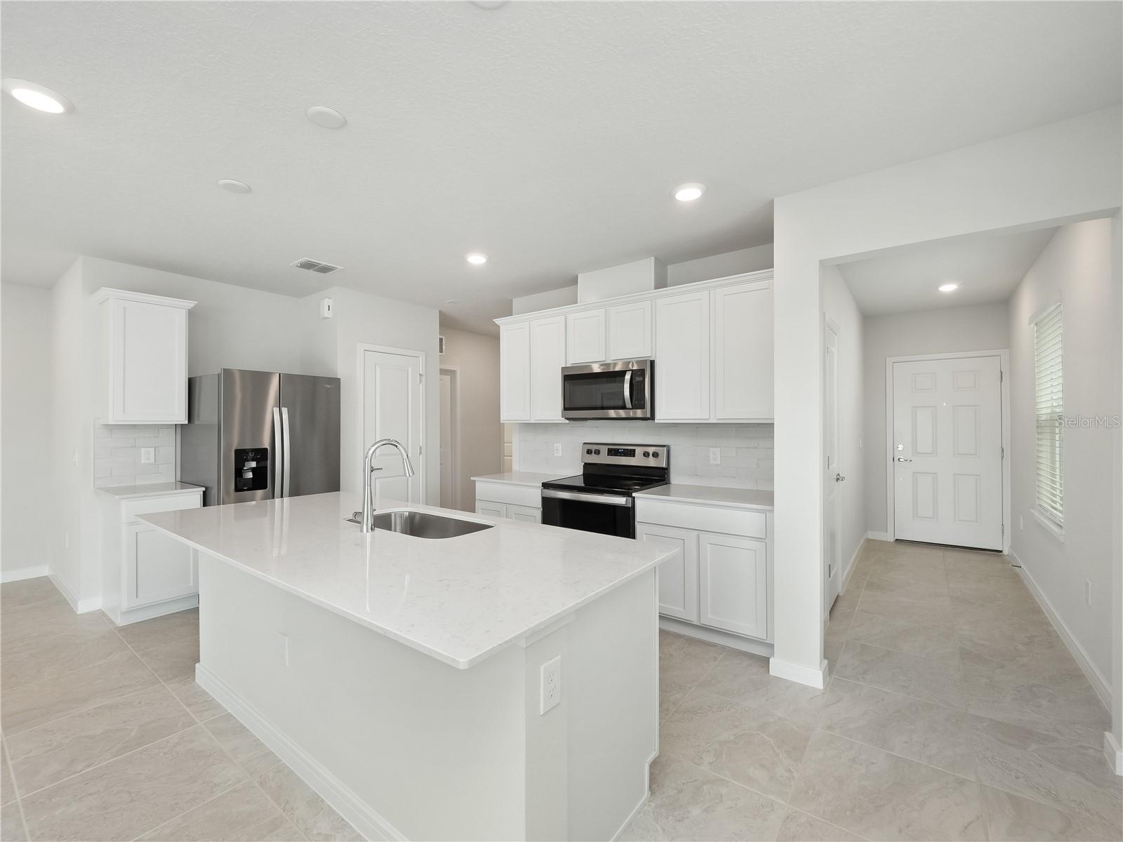 2214 LOVELY LN — photo 6