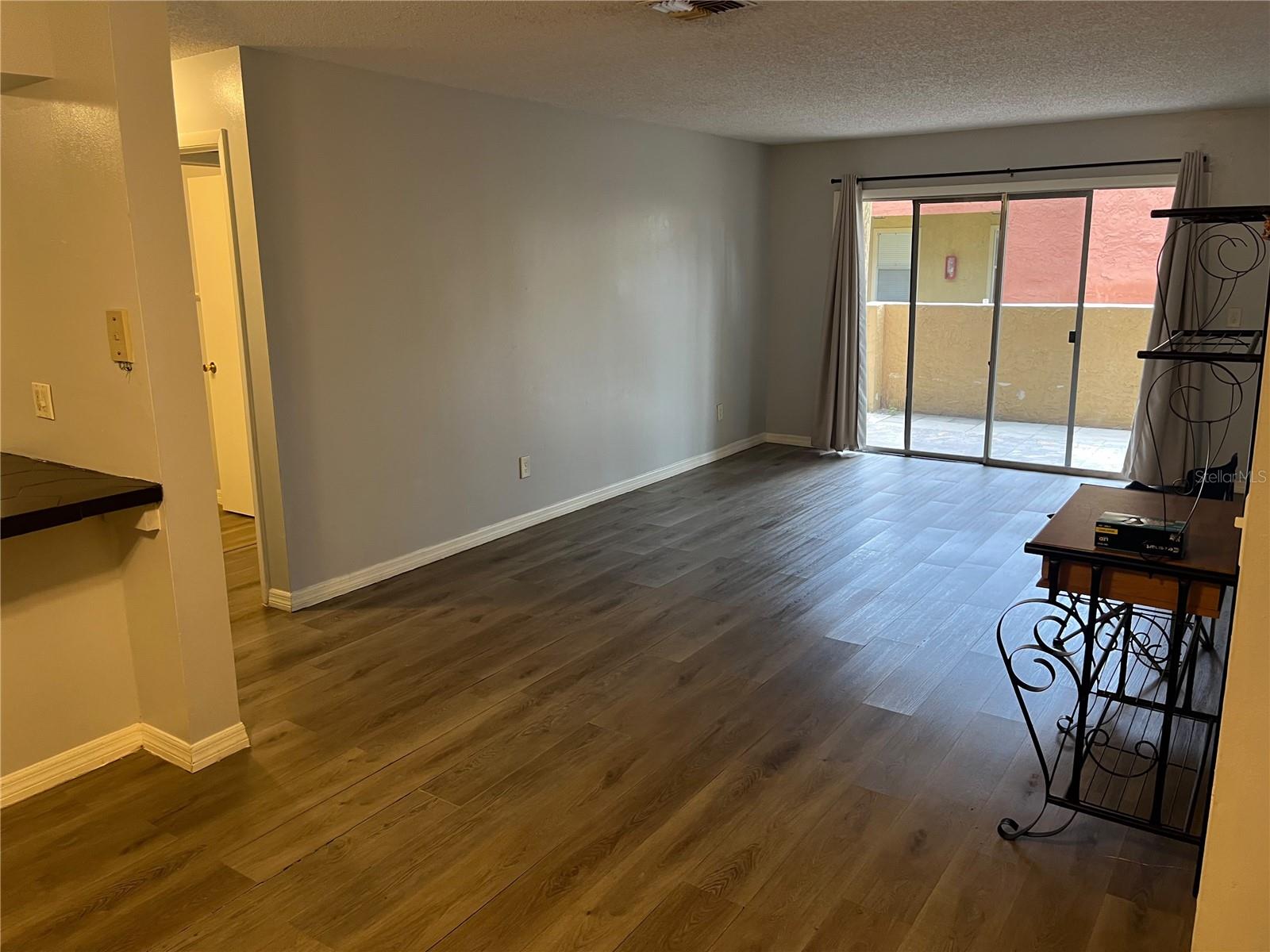 616 KENWICK CIR #105 — photo 11