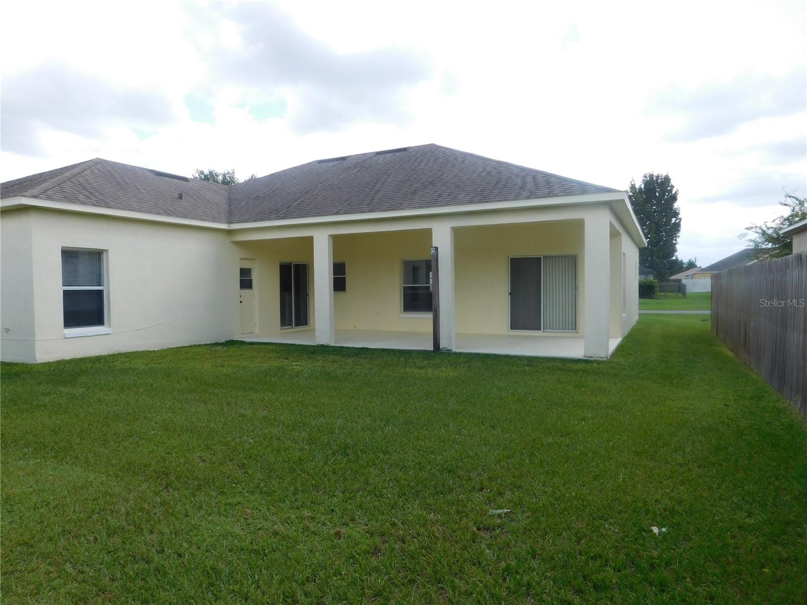327 ALEGRIANO CT — photo 3