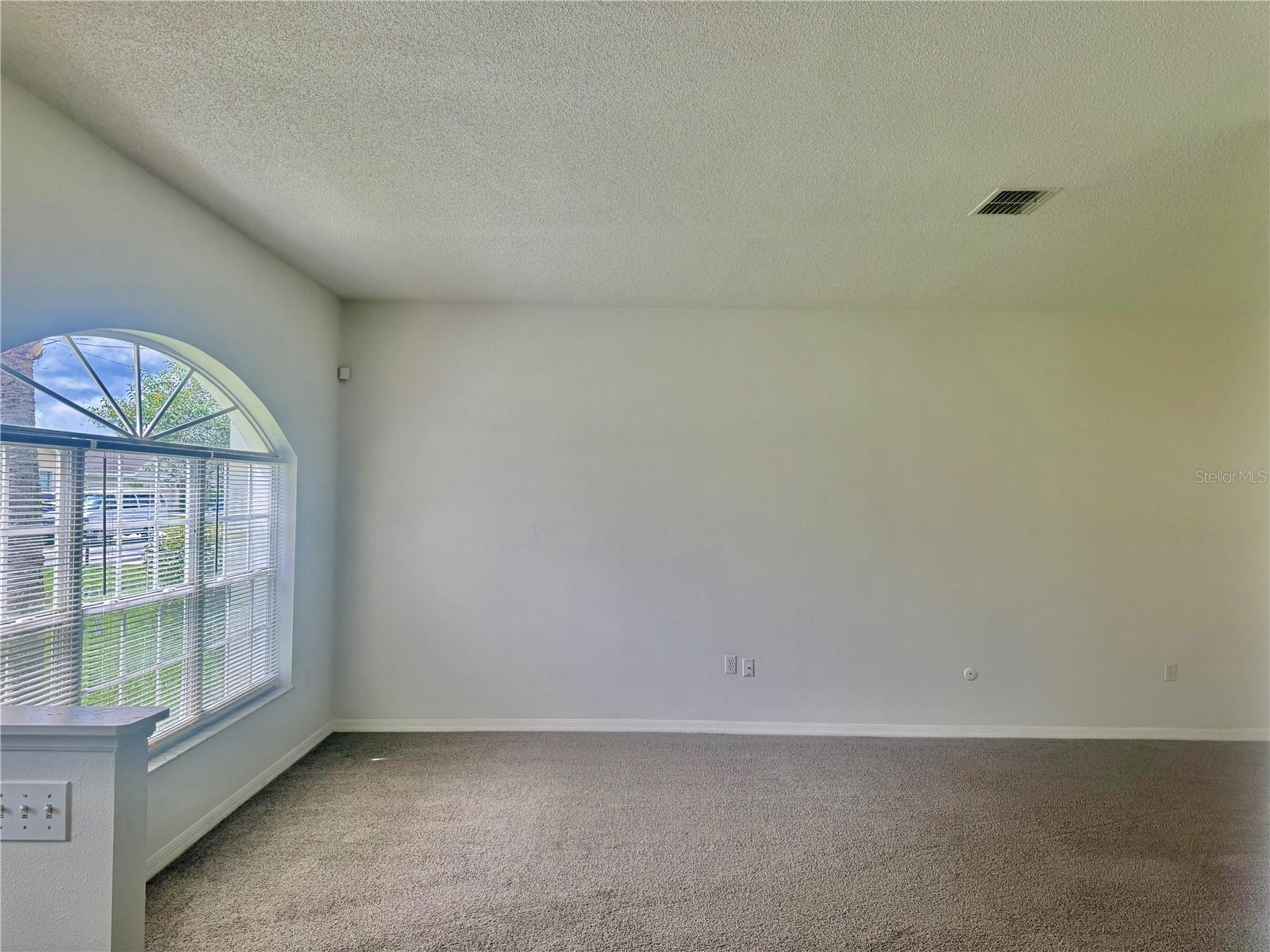 327 ALEGRIANO CT — photo 6