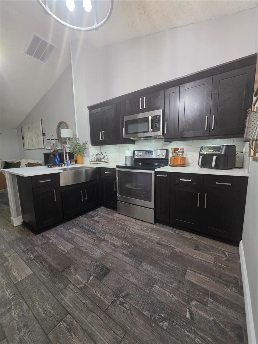 13325 LAVER LN — photo 8