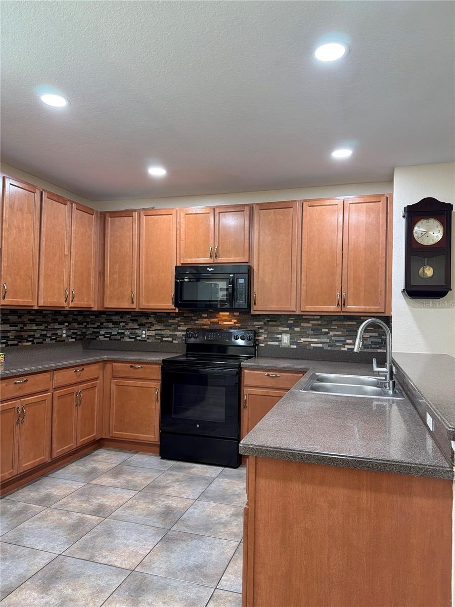 4164 KEY COLONY PL — photo 4