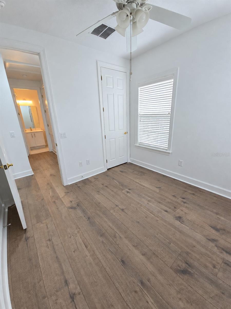 1440 STICKLEY AVE #B — photo 10