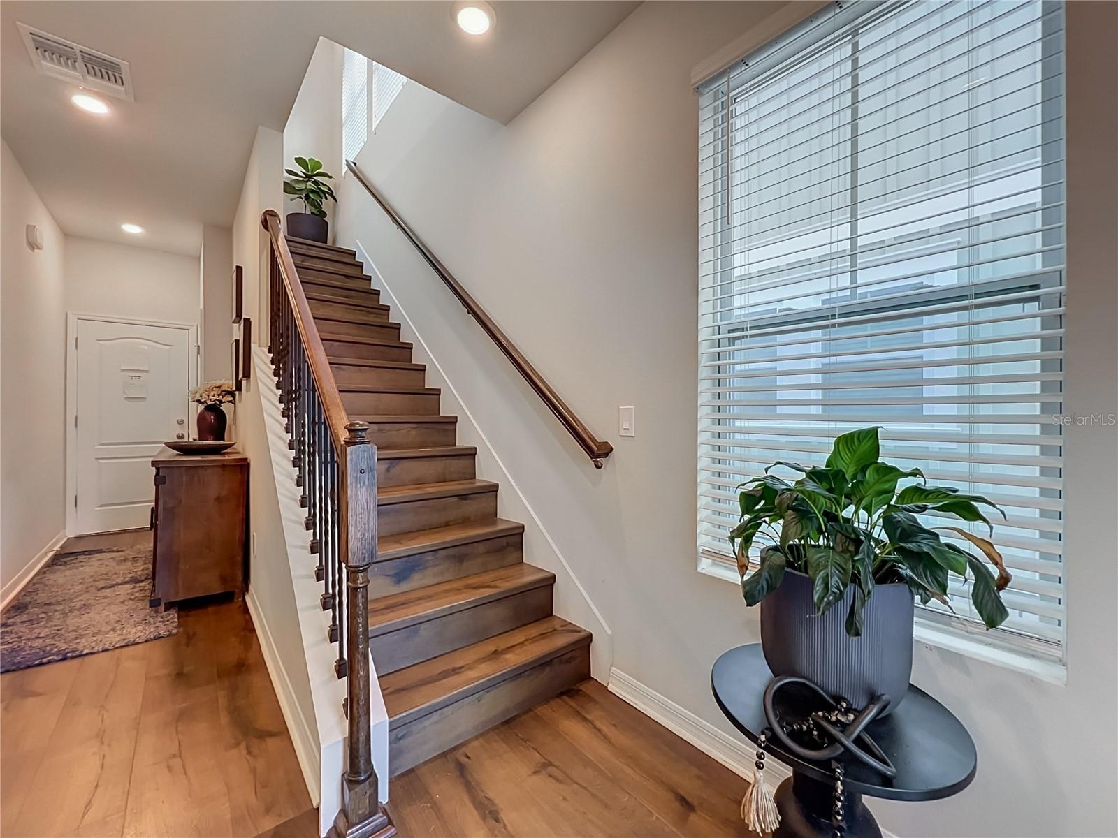910 TROWMAN ALY — photo 11