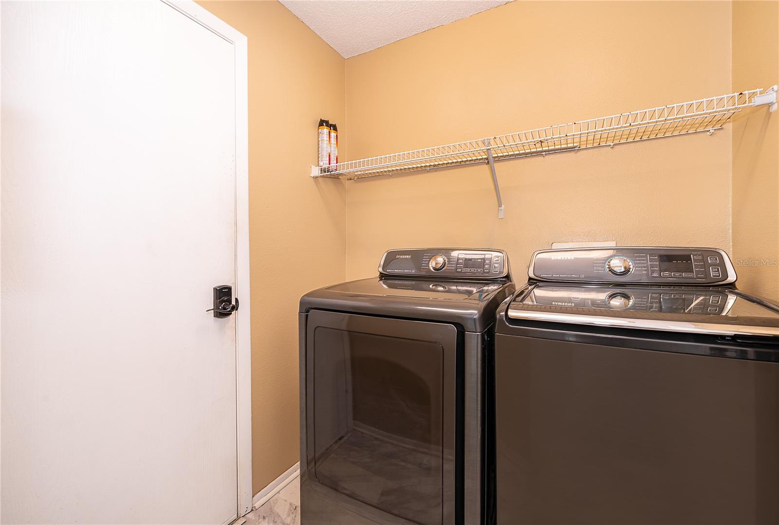 3102 HOLLAND DR — photo 11