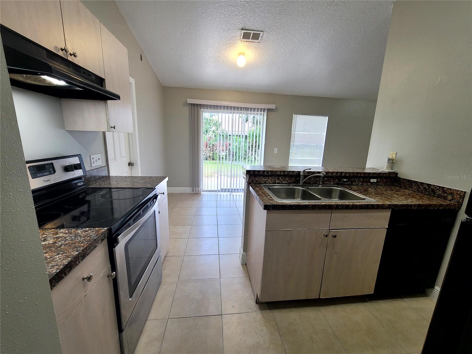 705 CARIBOU DR — photo 7