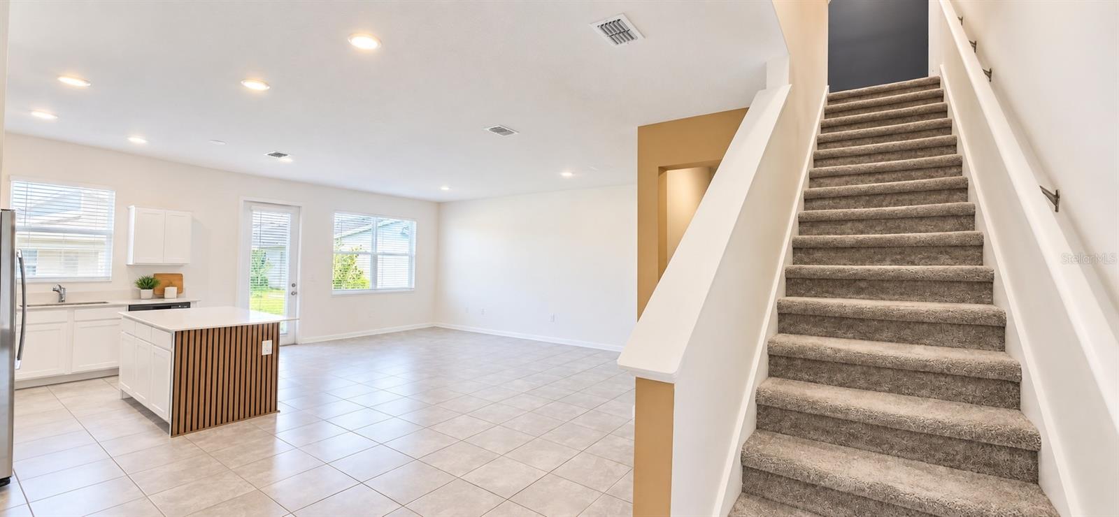 161 NINE IRON DR — photo 4