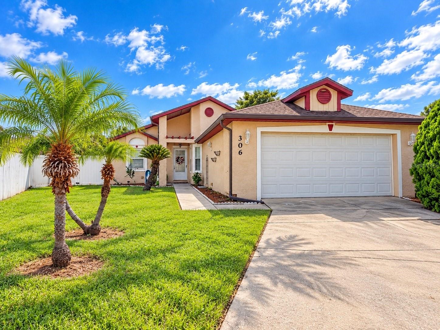 306 HOUSTON WOODS CT