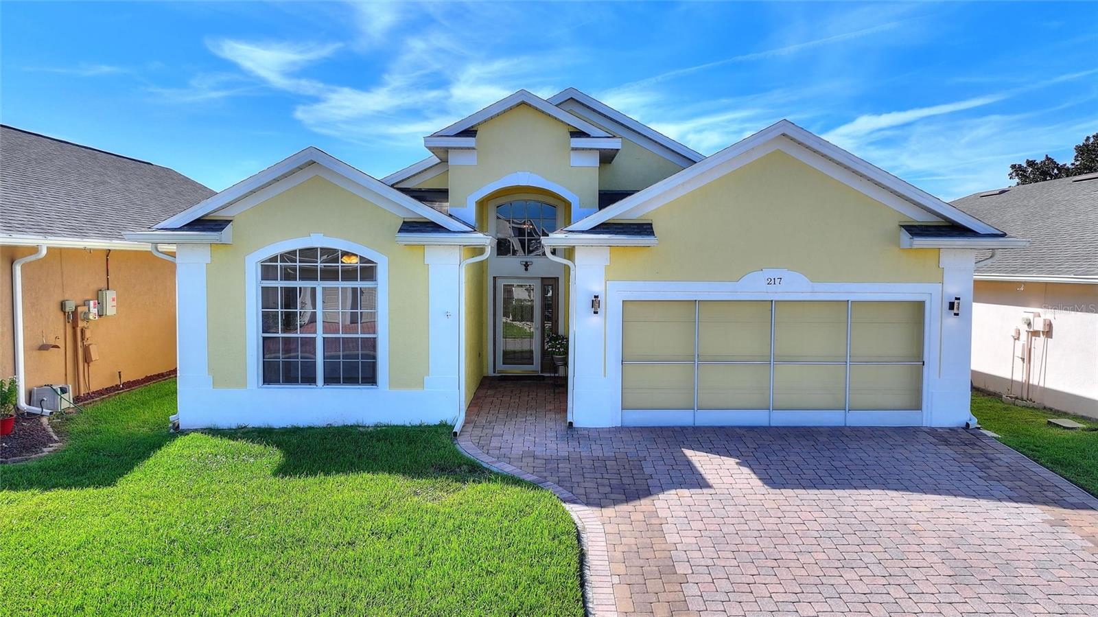 217 FLEMING LN