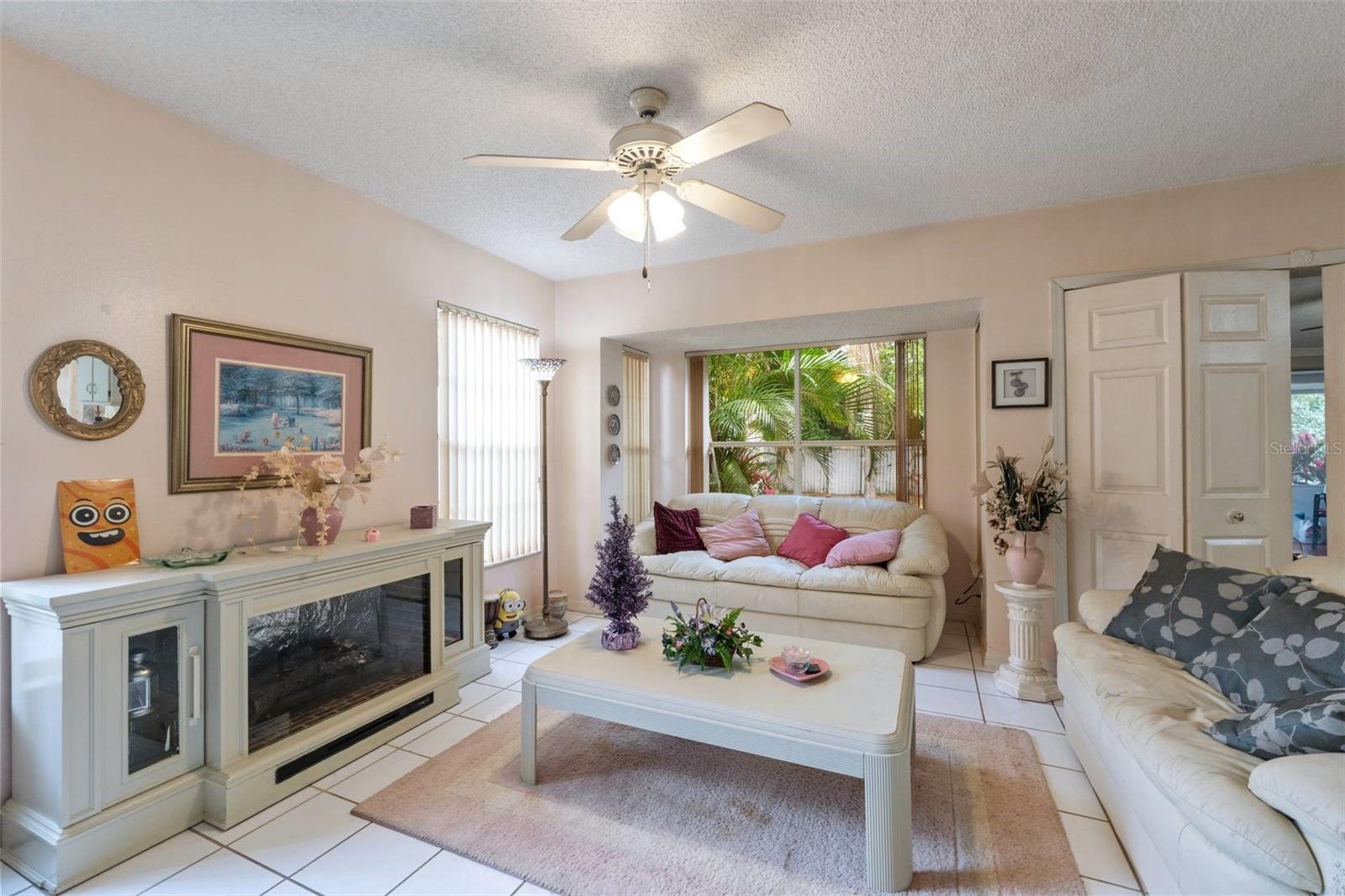 1208 CITRUS OAKS AVE — photo 3