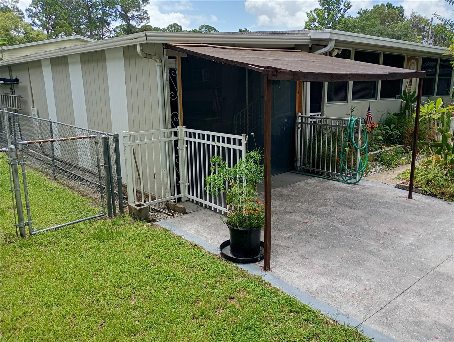 109 FERN DR — photo 2