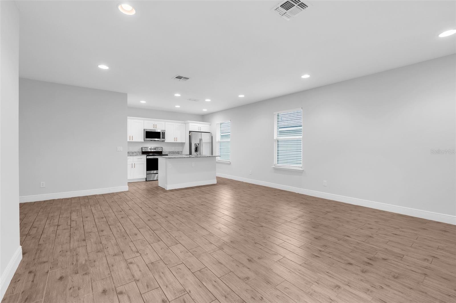 226 HAVERSHAM RD — photo 9