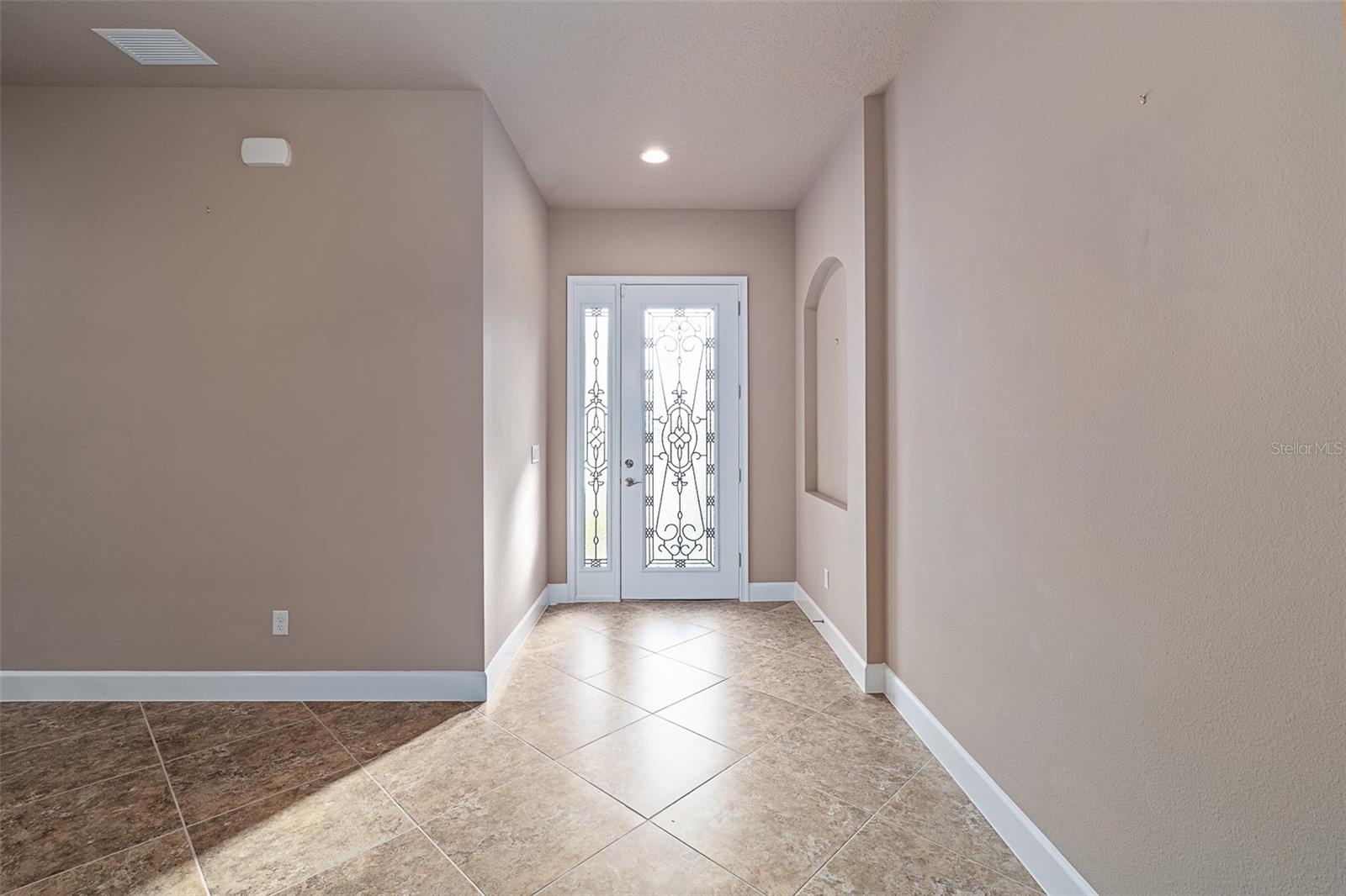 829 PINEWOOD DR — photo 4