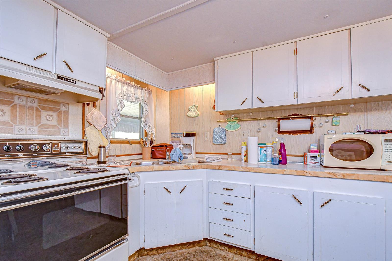 37427 HAMMOND DR — photo 5
