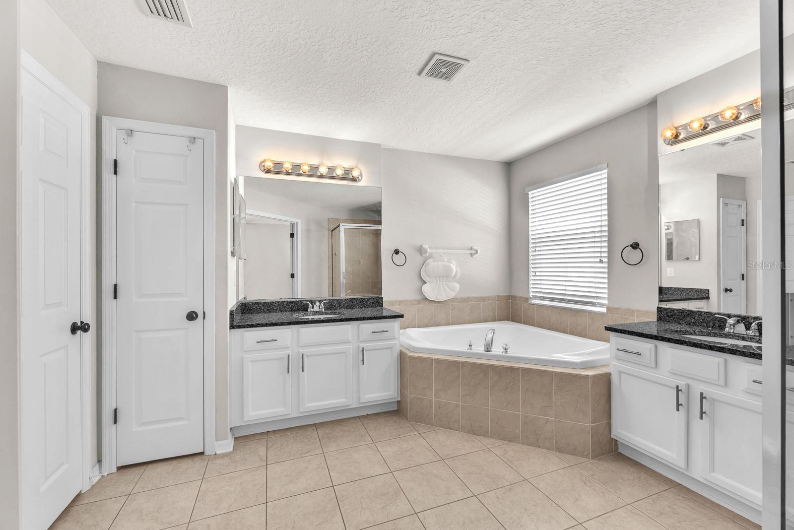 9625 BATON ROUGE LN — photo 12
