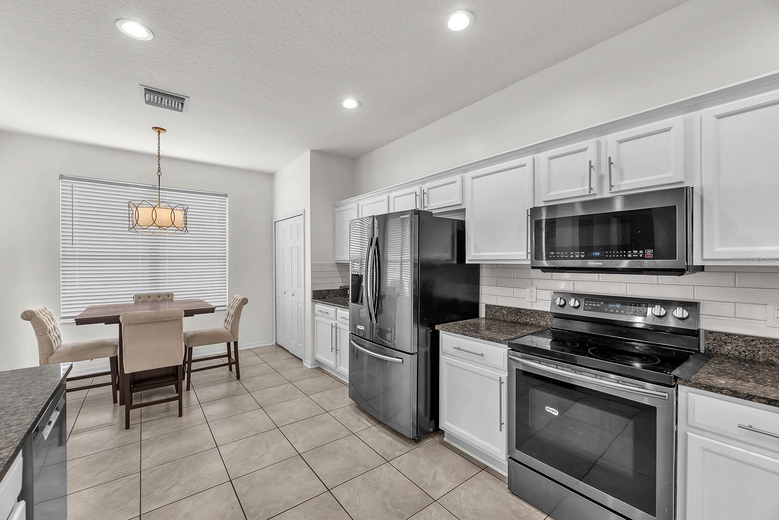 9625 BATON ROUGE LN — photo 3