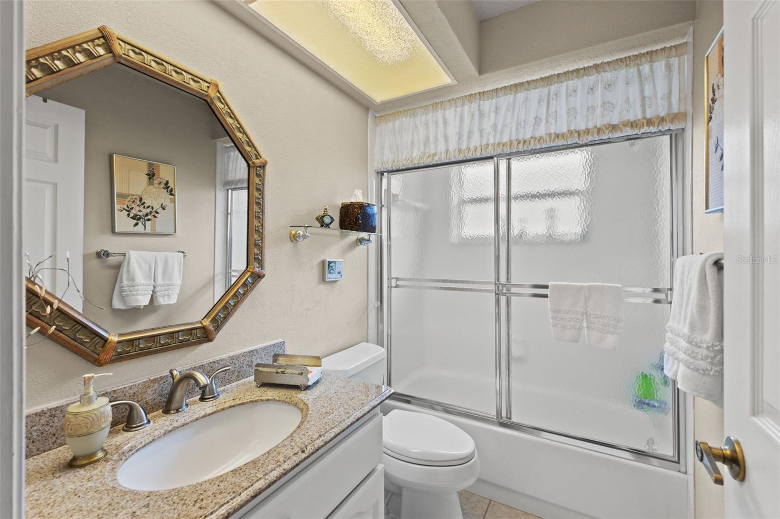 9419 NEW ORLEANS DR — photo 10